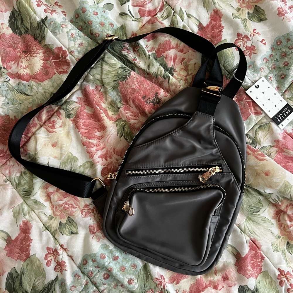 Sol and Selene On The Go Sling Bag Carbon Gray Water‎ Repellent Crossbody NEW